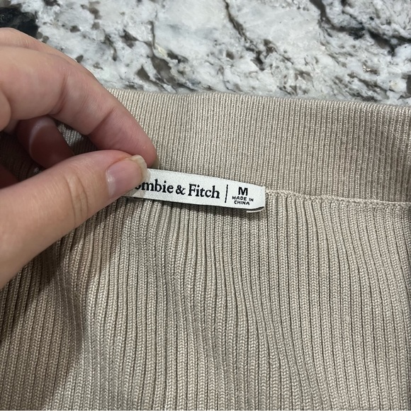 NWOT Abercrombie Skirt - Picture 3 of 3